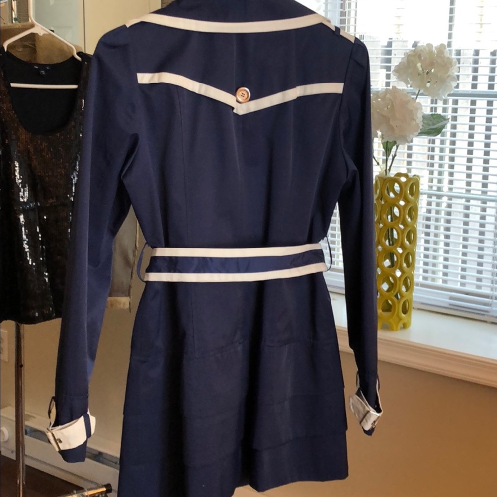 Coat - Picture 5 of 5